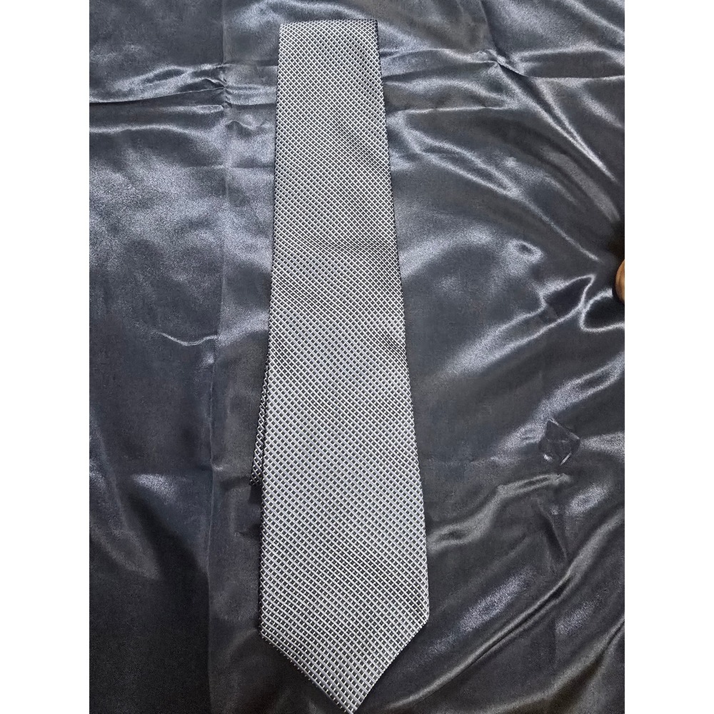 Brooks Brothers 346 Mens Blue White Micro Check Pure Silk Necktie Made in USA